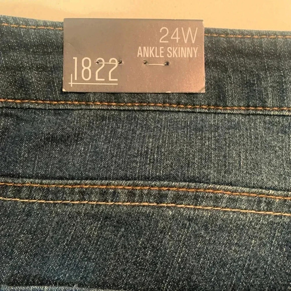 24W 1822 Ankle Skinny Jeans Super Soft - new never worn. - Picture 5 of 6